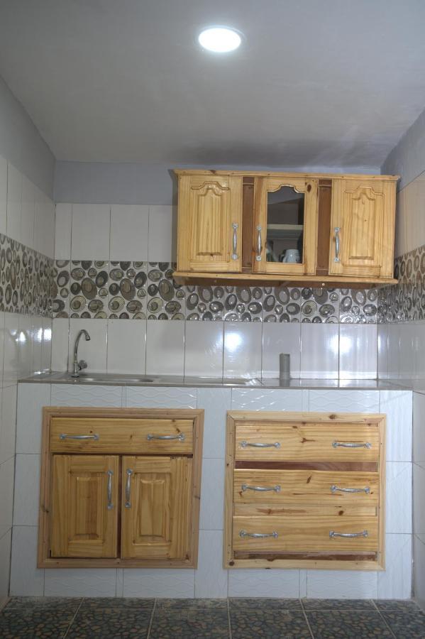 Faith And Grace Guest House Lamin Exterior photo