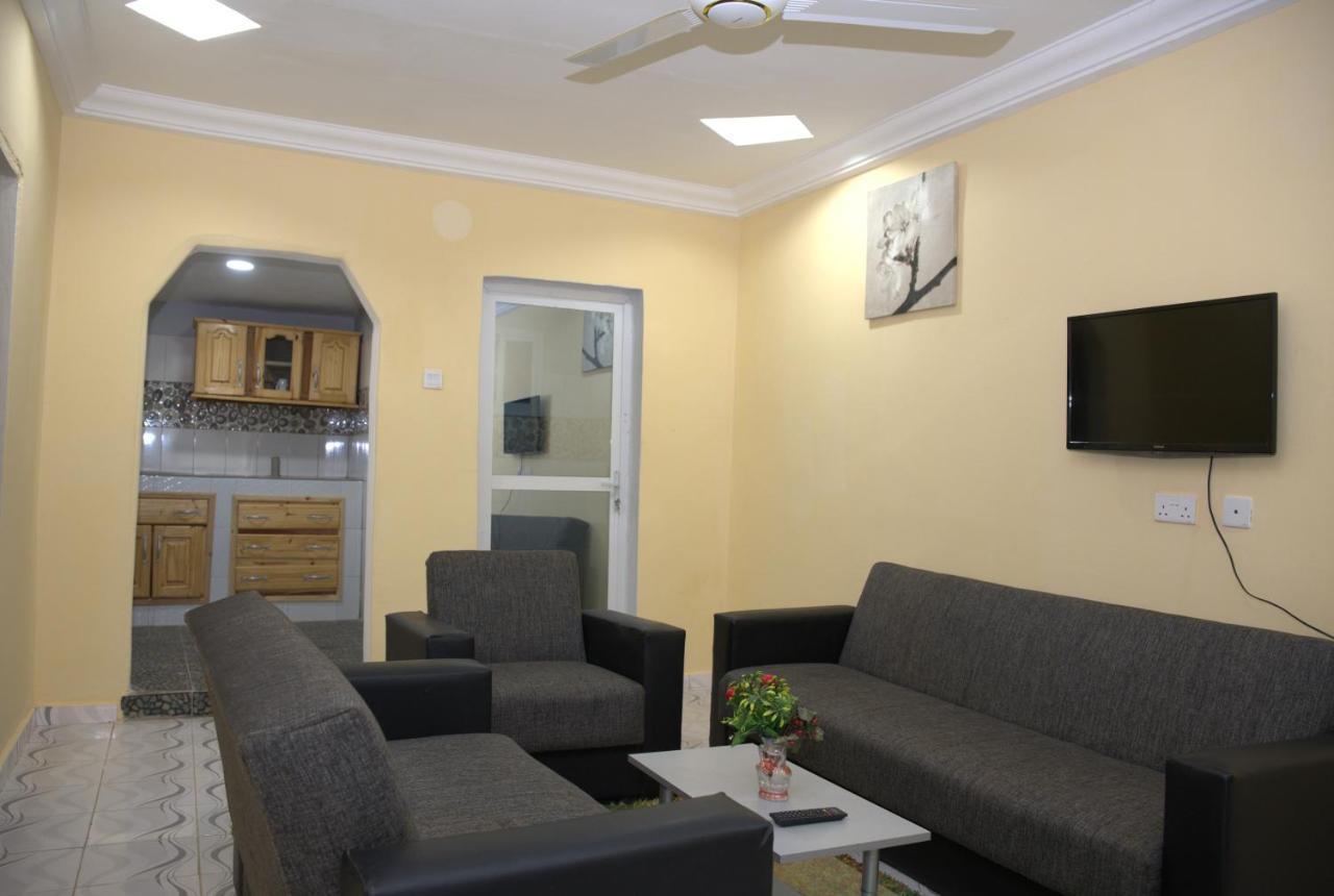 Faith And Grace Guest House Lamin Exterior photo
